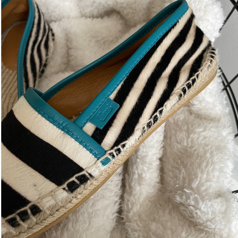 Authentic Gucci Pony-Style Calfskin Espadrilles (9.5) - Picture 4 of 6
